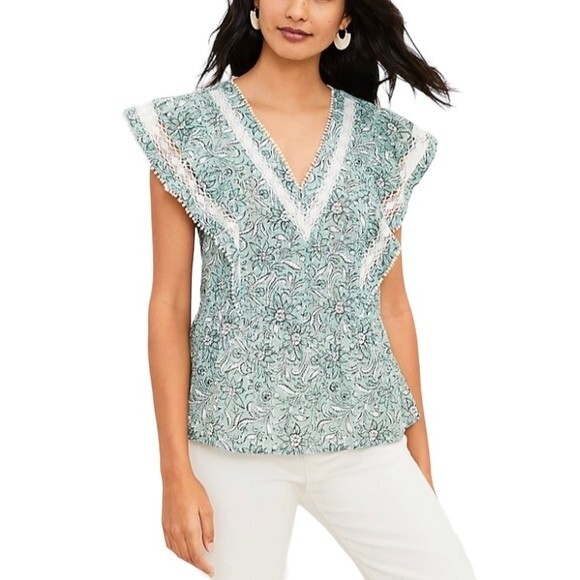 LOFT Tops - Loft Spring Bloom Lacy Ruffle Peplum Top Floral Flutter Cap Sleeve V-Neck